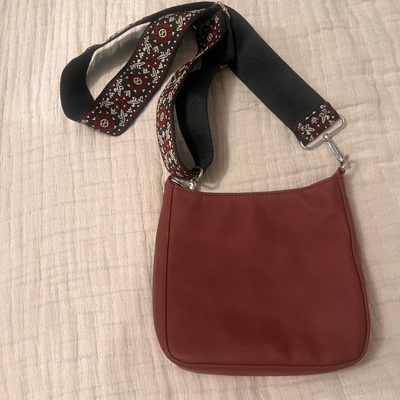 Burgundy Shoulder Bag crossbody - Picture 2 of 11